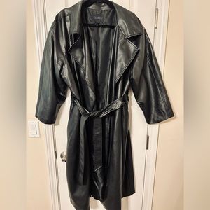 ELOQUII Black Faux Leather Vegan Strong Shoulder Trench Coat - 18/20